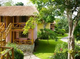 chicanna ecovillage resort，位于Chicanna的酒店