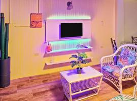 Villa De Cruz - Deluxe Suite，位于斯卡伯勒的酒店