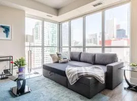 Luxury 1BR Condo - King Bed - Stunning City View