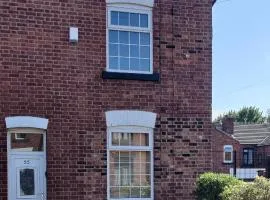 Victorian Semi Detached House behind the High Street