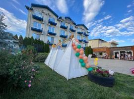 Atena Hotel Costinesti，位于科斯蒂内什蒂的酒店