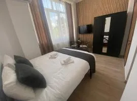 Studio 27mp - Dormitor cu baie proprie - Balcon - Bucatarie complet utilata