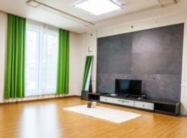 Phoenix Emerald Pension，位于平昌的酒店