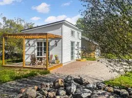 Cozy Home In Färjestaden With Kitchen