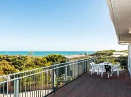 Ninettas Views - Great coastal location