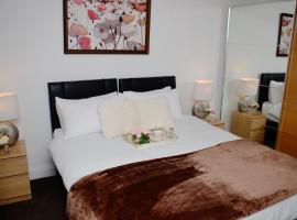 29EW Dreams Unlimited Serviced Accommodation- Staines - Heathrow，位于斯坦维尔的酒店