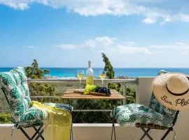Remvi house. Sea and mountains view.