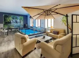 Gorgeous Apartment In Saint-Bonnet-Le-Châtea