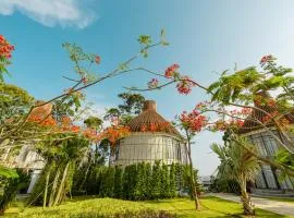 Bird Nest Villas by Mafiya