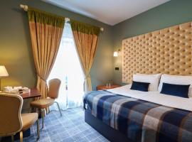 Topper's Rooms Guest Accommodation，位于香农河畔卡里克Carrick-on-Shannon Sports & Leisure Centre附近的酒店