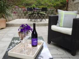 Casa Langhe di Mango - Moscato，位于Mango的酒店