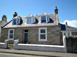 Shore Cottage Anstruther- stylish home by the sea，位于安斯特拉瑟的度假屋