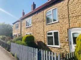 Cosy cottage four miles from Lincoln city centre