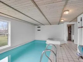Einladendes Poolhaus Mit Meerblick - Einladendes Poolhaus Mit Meerblick