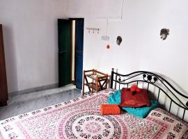 Cockerel Homestay - Traditional Beach Village - Goa，位于卡纳科纳的酒店