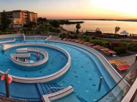 Velence Resort & Spa，位于韦伦采的酒店
