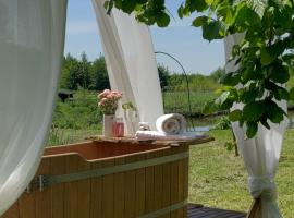 Rancho „Czajone na pigwowcu”，位于Lelkowo的酒店