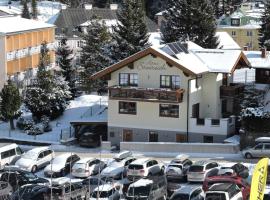 Apartment Gschwandtner Haus Stoareich，位于巴德加斯坦布切本滑雪缆车附近的酒店