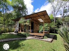 Exclusivo Cocora con Jacuzzi Salento Quindio，位于萨兰托的山林小屋