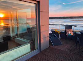 Sunset Dream Apartment with a panoramic seaview，位于哈普萨卢帕拉莱帕海滩附近的酒店