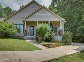 Single-Story Home ~ 7 Mi to Old Towne Conyers!