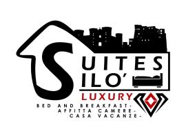 Suites Silò，位于那不勒斯的带按摩浴缸的酒店