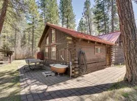 Remote Escape Klamath Falls Cabin By Lake and Hikes