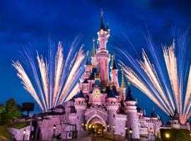 Villa, Disneyland Paris, vallée village ,Paris ,garden , Syline Home，位于塞里斯的酒店