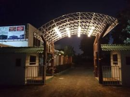Presidency Highland Resort koyananagar，位于Koynanagar的酒店