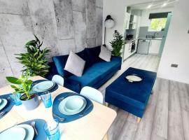 Spacious 5bed house, FREE parking, NO PARTY !，位于格拉斯哥的酒店