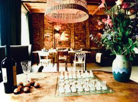 Loft with Lake View Pasym Koneser，位于帕瑟姆的酒店