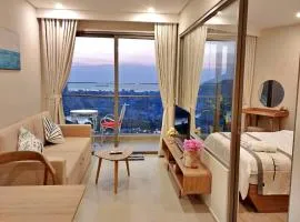 HANZ Business Suite The Song Grand Residence