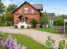 Stunning Apartment In Højer With Wifi