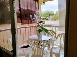 Home at the beach in Ingham