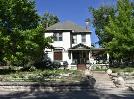 Downen House Bed & Breakfast