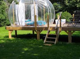 Bulle sous les &eacute;toiles，位于La Sauni&egrave;re的豪华帐篷