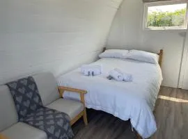 Cosy Glamping Pod with shared facilities, Nr Kingsbridge and Salcombe