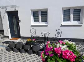 Ferienwohnung Heide 2，位于瓦尔斯罗德的酒店