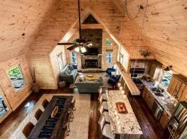 Luxe Family Cabin 8 min to Downtown Blue Ridge