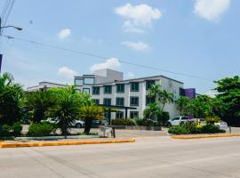 茨南特拉酒店，位于San Juan Bautista TuxtepecModelo Beer Brewing Plant附近的酒店