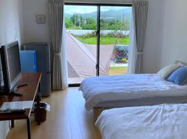 Nakijin Resort Guest House，位于今归仁村的旅馆