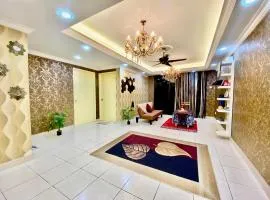 Putravilla Condominium Lovely & Spacious with Public Pool