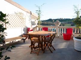 I Leoni Ruggenti Terrazza Incantata tra le Colline del Monferrato，位于Ottiglio的度假屋