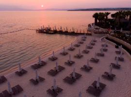 Reges, a Luxury Collection Resort & Spa, Cesme，位于切什梅的酒店