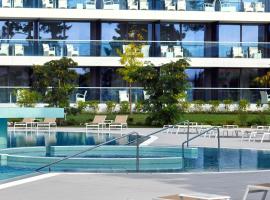 杜布罗夫尼克里维埃拉喜来登酒店，位于米利尼的带泳池的酒店