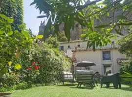 Le Cellier de Beaulieu, au pied de la Cité, Maison de Vacances avec Climatisation et Jacuzzi