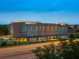 Fairfield Inn & Suites by Marriott Boston Waltham，位于沃尔瑟姆的酒店