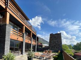 Capra Hotel Kazbegi，位于卡兹贝吉的酒店