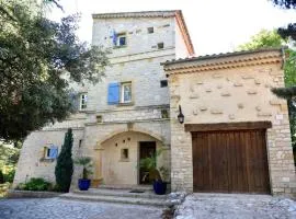 Villa authentique à Saint-Maximin-la-Sainte-Baume avec piscine privée