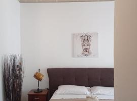 casa vacanze pupo 2.0，位于法维尼亚纳的公寓